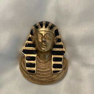 Vintage Erwin Pearl Egyptian pharaoh pin/necklace drop. Excellent condition.